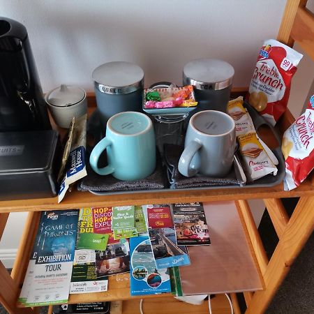 Bright And Cozy Room With Double Bed, Private Bathroom Not Ensuite, Breakfast To Go Dublin Exteriör bild